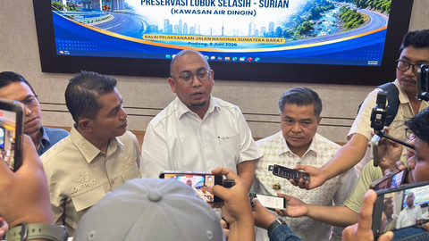 Wakil Ketua Komisi VI DPR RI Andre Rosiade menggelar rapat koordinasi bersama Balai Pelaksanaan Jalan Nasional (BPJN) Sumatera Barat dan sejumlah kepala daerah. Foto: Dok. Istimewa