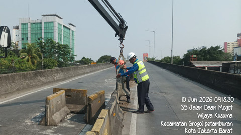 Evakuasi kendaraan dan penanganan lalu lintas imbas kecelakaan truk di Jalan Daan Mogot, Jakarta Barat, Rabu (10/6/2026). Foto: Dok. Dishub DKI Jakarta