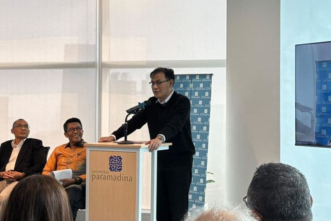 Kepala BP Taksin Budiman Sudjatmiko memberikan sambutan dalam acara Launching & Bedah Buku: Estafet Ideologi Sumitro ke Prabowo (Komunikasi Politik, Ekonomi, dan Momentum Perubahan di Peralihan Zaman) di Universitas Paramadina, Jakarta (10/6/2026). Foto: Kevin Daniel/kumparan