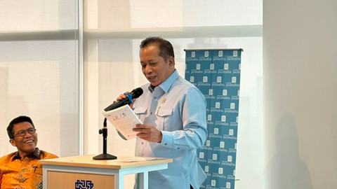 Menteri Koperasi Ferry Joko Juliantono dalam acara Launching & Bedah Buku: Estafet Ideologi Sumitro ke Prabowo (Komunikasi Politik, Ekonomi, dan Momentum Perubahan di Peralihan Zaman) karya Dr. Hendri Satrio, Universitas Paramadina, (10/6/2026). Foto: Kevin Daniel/kumparan