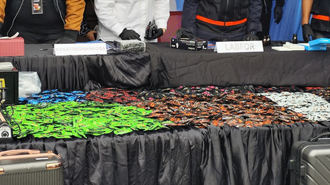 Polrestabes Medan ungkap home industry vape liquid narkoba yang dikemas gambar Labubu, Rabu (10/6/2026). Foto: Amar Marpaung/kumparan