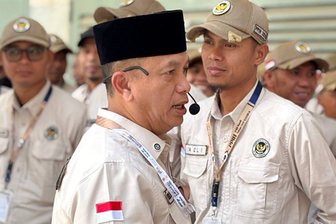 Inspektur Jenderal Kementerian Haji dan Umrah (Kemenhaj), Dendi Suryadi, melakukan inspeksi mendadak (sidak) ke sejumlah titik krusial pelayanan jemaah haji di Madinah. Foto: Dok. Kemenhaj RI