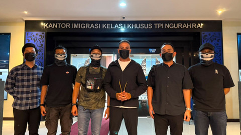 Bareskrim tangkap DPO AFP (AUSTRALIAN  FEDERAL POLICE) atas nama Angelo Pandeli. Foto: Dok. Bareskrim Polri
