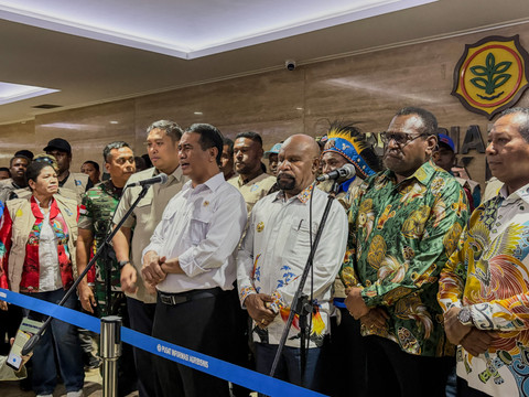 Menteri Pertanian, Andi Amran Sulaiman, di kantornya, Jakarta, Kamis (11/6/2026).
 Foto: Muhammad Fhandra Hardiyon/kumparan