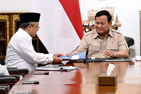Presiden Prabowo Subianto menerima kunjungan Menteri Pendidikan Dasar dan Menengah (Mendikdasmen) Abdul Mu'ti di Istana Negara, Jakarta, Kamis (11/6/2026). Foto: Cahyo/Biro Pers Sekretariat Presiden