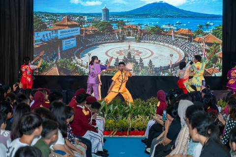Menteri Sosial Saifullah Yusuf atau Gus Ipul melakukan kunjungan dalam rangka Open House di Sekolah Rakyat Menengah Pertama (SRMP) 21 Manado, Sulawesi Utara, Kamis (11/6/2026). Foto: Biro Humas Kemensos/Faqih Barelvi
