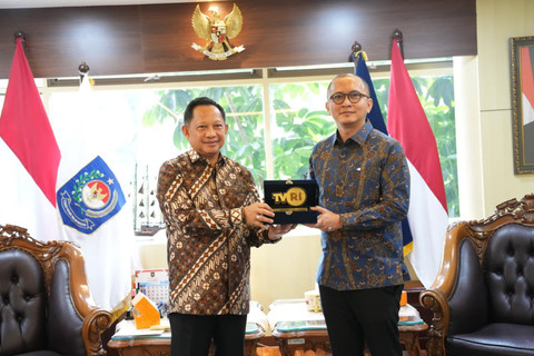 Gelar nobar Piala Dunia 2026, Mendagri Tito optimistis kegiatan ini dapat meningkatkan pendapatan UMKM dengan tetap menjaga ketertiban, Jumat (12/6/2026). Foto: Kemendagri RI