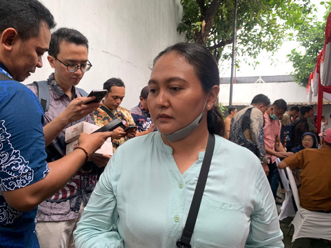 Arinda Prasanti (42) warga Kembang Kuning Kulon, Pakis, Kota Surabaya, Jumat (12/6/2026). Foto: Farusma Okta Verdian/kumparan