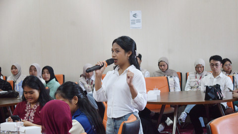 Mahasiswa Universitas Respati Yogyakarta (UNRIYO) mengikuti kegiatan pengembangan soft skills untuk meningkatkan kemampuan komunikasi dan public speaking.