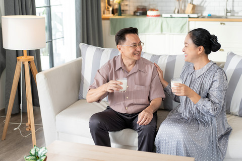 Pastikan masa tua aman dengan BRI. Foto: winnievinzence/Shutterstock