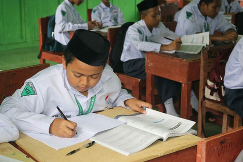 Ilustrasi orang yang sedang belajar. Foto: Muhaimin/pexels.