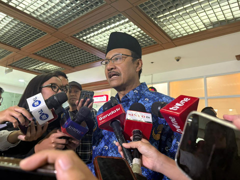 Menteri Sosial Saifullah Yusuf (Gus Ipul) di Kompleks Parlemen, Senayan, Jakarta, Rabu (17/6). Foto: Nasywa Athifah/kumparan