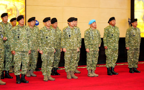 Kasum TNI Letjen TNI Richard Tampubolon memimpin Acara Sertijab Komandan Sekolah Staf dan Komando (Dansesko) TNI dan Panglima Komando Gabungan Wilayah Pertahanan (Pangkogabwilhan) II di Mabes TNI, Jakarta, Rabu (17/6/2026). Foto: Puspen TNI