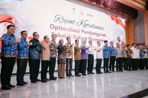 Mensos Saifullah Yusuf menghadiri Rakor Optimalisasi Pembangunan Sekolah Rakyat Permanen bersama 126 perwakilan pemerintah daerah dari 93 kabupaten/kota pemilik Sekolah Rakyat permanen di Gedung Aneka Bhakti, Kemensos, Rabu (17/6/2026). Foto: Kemensos RI