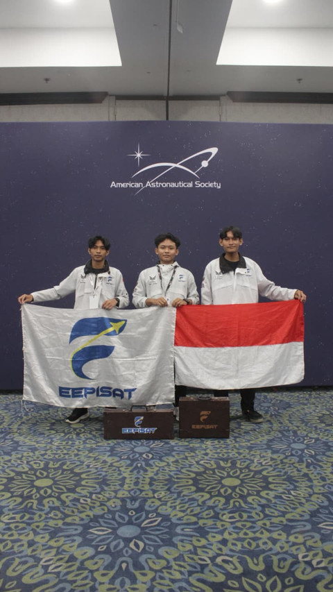 Mahasiswa asal Banyuwangi Adam Kandias (21) dan tim riset Bamantara EEPISAT juarai kompetisi Satelit NASA di Amerika Serikat. Foto: Dok. Istimewa