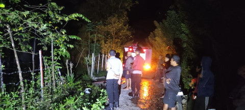 Rumah tempat balita yang terbakar saat ditinggal ayahnya nobar Piala Dunia. Foto: Dok. Polsek Tompobulu