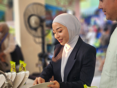 Nikita Willy saat di acara Kilau Nipis di Jakarta Fair Kemayoran 2026, Rabu (17/6/2026). Foto: Ela Nurlaela/kumparan