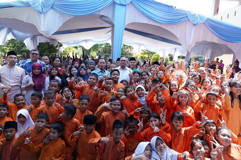 Wakil Ketua Komisi VI DPR RI dari Fraksi Gerindra Andre Rosiade dan Wali Kota Pekanbaru Agung Nugroho kompak menyatakan dukungan terhadap keberlanjutan Program Makan Bergizi Gratis (MBG) yang digagas Presiden Prabowo Subianto.  Foto: Dok. Istimewa