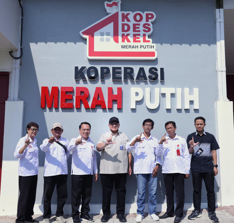 Dirut LPDB Koperasi tinjau KKMP Sampangan dan KUD Usaha Mina, Semarang, dorong koperasi tingkatkan produktivitas dan daya saing, Jumat (19/6/2026). Foto: Dok. LPDB