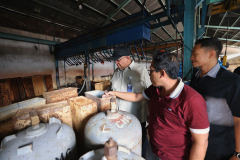 Dirut LPDB Koperasi tinjau KKMP Sampangan dan KUD Usaha Mina, Semarang, dorong koperasi tingkatkan produktivitas dan daya saing, Jumat (19/6/2026). Foto: Dok. LPDB