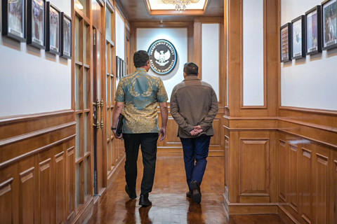 Sekretaris Kabinet (Seskab) Letkol Teddy Indra Wijaya menerima Kepala Badan Narkotika Nasional (BNN) Komjen Pol Suyudi Ario Seto di Kantor Sekretariat Kabinet, Jakarta, Sabtu (20/6/2026). Foto: Instagram/ @sekretariat.kabinet