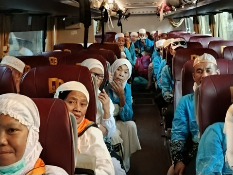 Pemberangkatan kloter terakhir jemaah haji dari Makkah ke Madinah, Senin (22/6). Foto: Dok. MCH 2026