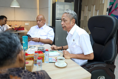 Wamensos Agus Jabo bahas Data Tunggal Sosial Ekonomi Nasional (DTSEN) dengan DPRD Yogyakarta untuk optimalkan penyaluran bantuan, Senin (22/6/2026). Foto: Dok. Kemensos
