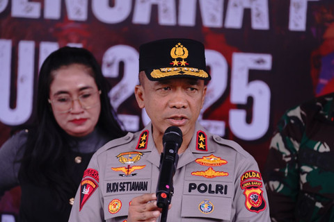 Kapolda Jabar Irjen Pol Rudi Setiawan saat memberikan keterangan di Kota Bandung, Jawa Barat, Kamis (6/11/2025).
 Foto: Rubby Jovan/ANTARA