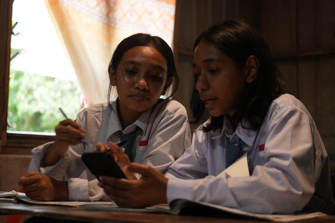 Anak sekolah bersama perkembangan teknologi. Foto: Dok. Istimewa