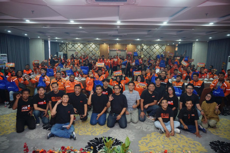 ShopeeFood menggelar kegiatan Kumpul Bareng SobatJOS 2026 dalam meningkatkan kompetensi mitra pengemudi di Surakarta pada Kamis (25/6). Foto: Dok. Istimewa