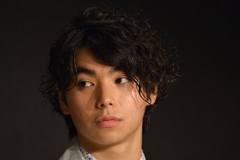 Aktor asal Jepang Nijiro Murakami menghadiri sesi konferensi pers untuk film "Still the Water (Futatsume no Mado)" dalam festival film Cannes ke-67 di Cannes, Prancis, (20/5/2014). Foto: Alberto Pizzoli/AFP
