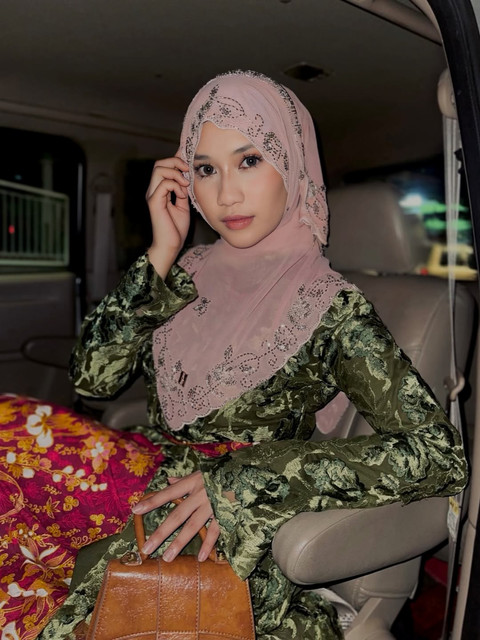 Content creator dan influencer asal Malaysia, Isya Hisham. Foto: Instagram/ @isyahisham