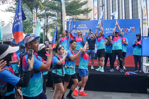 Keseruan Fun Run teman kumparan berkolaborasi dengan Bank Raya di kawasan Car Free Day (CFD) Sudirman-MH Thamrin, Jakarta, Minggu (28/6/2026). Foto: Iqbal Firdaus/kumparan