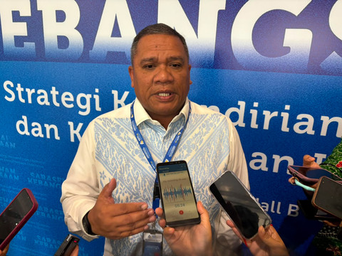 Ketua Majelis Rektor Perguruan Tinggi Negeri Indonesia (MRPTNI) Eduart Wolok usai Sarasehan Kebangsaan KSTI 2026 di JCC, Senayan, Jakarta, Minggu (28/6/2026). Foto: Nasywa Athifah/kumparan