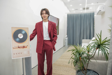 Choi Minho dari grup SHINee hadiri acara LG Housewarming di Central Park Mall, Jakarta, Rabu (24/6/2026).  Foto:  LG Electronics