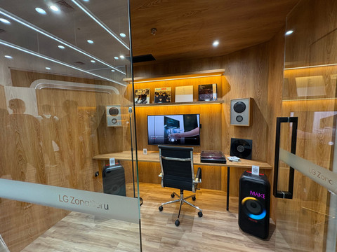 LG K-House di LG ZonaSeru Central Park Mall, Jakarta. Foto: Judith Aura/kumparan
