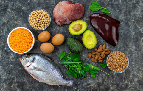 Ilustrasi makanan tinggi zat besi.  Foto: Tatevosian Yana/Shutterstock