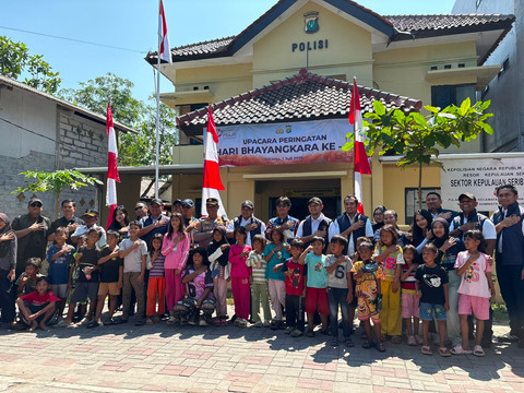 Perayaan HUT Bhayangkara ke-80 di Pulau Kelapa, Kepulauan Seribu, Rabu (1/7/2026). Foto: Rayyan/Kumparan