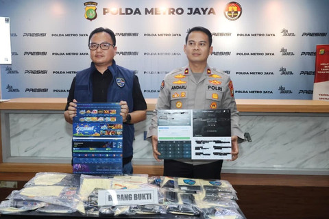 Pengungkapan sindikiat judi online 1XBET oleh Direktorat Siber Polda Metro Jaya. Foto: Polda Metro Jaya