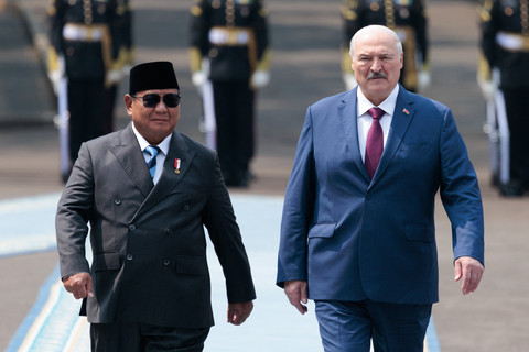 Presiden Prabowo Subianto dalam Upacara Kunjungan Kenegaraan Presiden Republik Belarus di Istana Merdeka pada Kamis (2/7/2026). Foto: Yasuyoshi Chiba/AFP