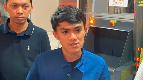 Kuasa masyarakat Gowa, Muallim Bahar mengadukan proses Pansus DPRD Gowa terhadap Bupati Gowa di Bareskrim Polri, Kamis (2/7/2026). Foto: Rayyan/kumparan
