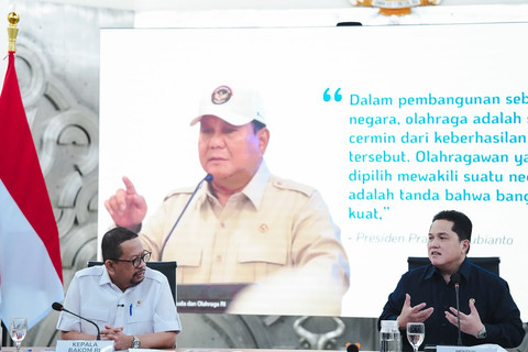 Menpora RI Erick Thohir menghadiri konpers Badan Komunikasi (Bakom) RI di Jakarta, Kamis (2/7/2026). Foto: Kemenpora RI