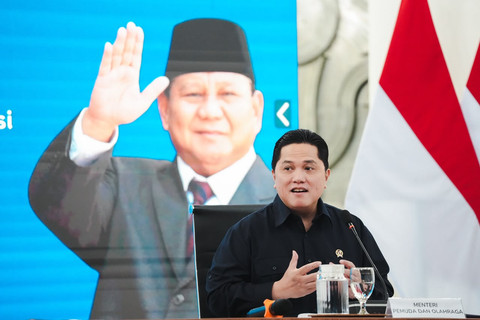 Menpora RI Erick Thohir menghadiri konpers Badan Komunikasi (Bakom) RI di Jakarta, Kamis (2/7/2026). Foto: Kemenpora RI