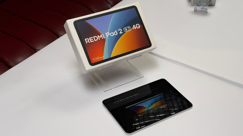 Redmi Pad 2 9.7 4G. Foto: Habib Allbi Ferdian/kumparan