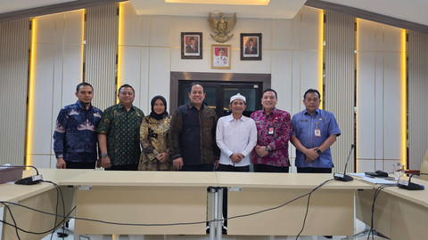 Bupati Purwakarta Bahri Binzein memenuhi panggilan Itjen Kemendagri di Kantor Itjen Kemendagri pada pukul 09.00 WIB, Jumat (3/7/2026). Foto: Dok. Kemendagri