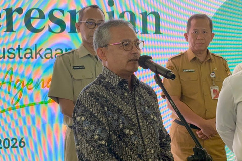 Kepala Perpusnas E. Aminuddin Azis saat peresmian Perpustakaan Jakarta Nyi Ageng Serang di Setiabudi, Jakarta Selatan, Selasa (7/7/2026). Foto: Nauval Pratama/kumparan