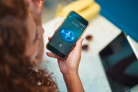 Ilustrasi Saat Manusia Menggunakan Sistem Ai Chatbot Pada Aplikasi Seluler Percakapan Chatbot Teknologi Ai Artificial Intelligence Teknologi Futuristik Asisten Virtual Di Internet Foto Stok - Unduh Gambar Sekarang - iStock https://share.google/Ui9dXc00RKdb9B9SJ