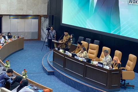 Pertemuan Wakil Ketua DPR Cucun Ahmad Syamsurijal dan Guru-Tenaga Pendidik di Kompleks Parlemen, Senayan, Jakarta, Kamis (9/7/2026). Foto: Nasywa Athifah/kumparan