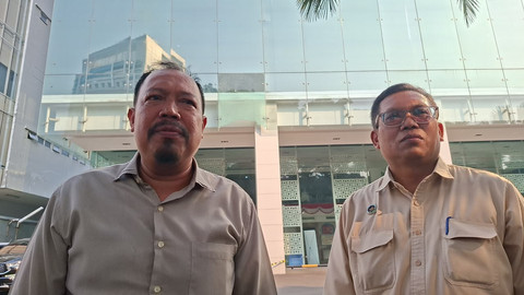 Building Management Gedung BGN, Martin dan Kepala Bagian Umum BGN Naryana di Kantor BGN, Jakarta Pusat, Kamis (9/7/2026). Foto: Nasywa Athifah/kumparan