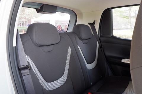 Wuling Aira ev versi setir kanan yang diproduksi di fasilitas PT SGMW Motor Indonesia. Foto: Sena Pratama/kumparan